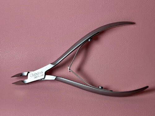 Cuticle nippers